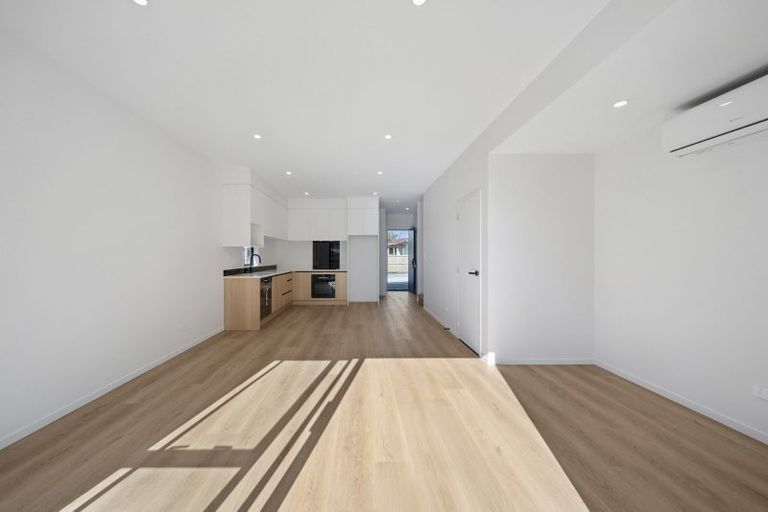 Photo of property in 10 Clendon Place, Manurewa, Auckland, 2102