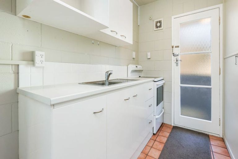 Photo of property in 6/6 Opoia Drive, Hamilton East, Hamilton, 3216