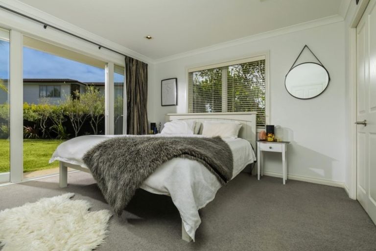 Photo of property in 2 Oscar Road, Greenhithe, Auckland, 0632