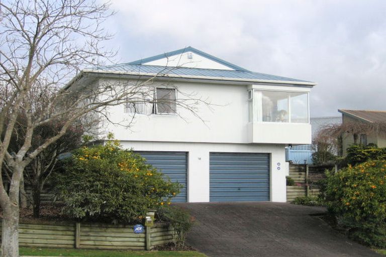 Photo of property in 38 Lansdowne Crescent, Glenview, Hamilton, 3206