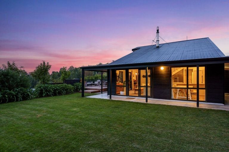 Photo of property in 28 Tokomaru Drive, Havelock North, 4130