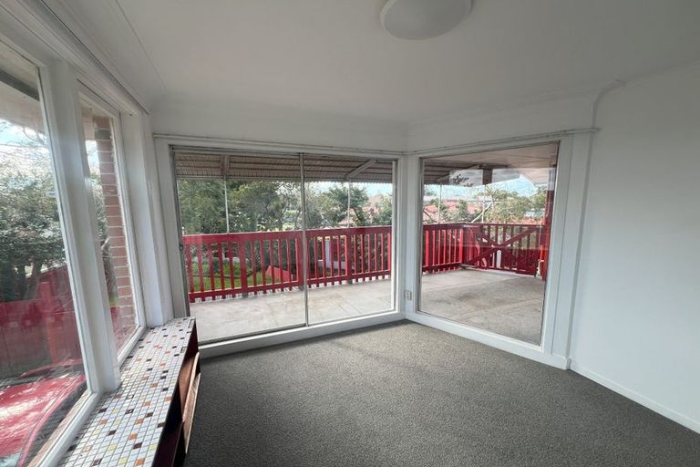 Photo of property in 32 Kirkbride Road, Mangere Bridge, Auckland, 2022