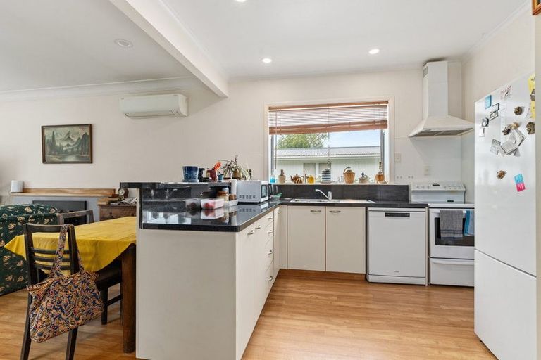 Photo of property in 59 Kent Street, Carterton, 5713