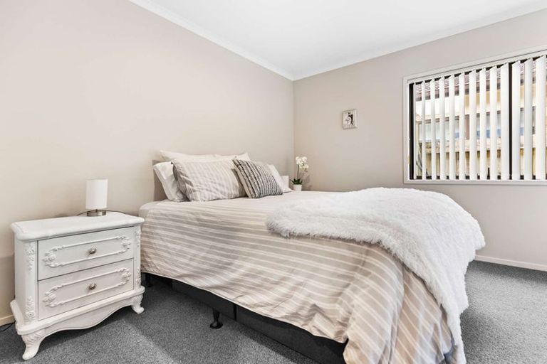 Photo of property in 64 Martyn Street, Waiuku, 2123