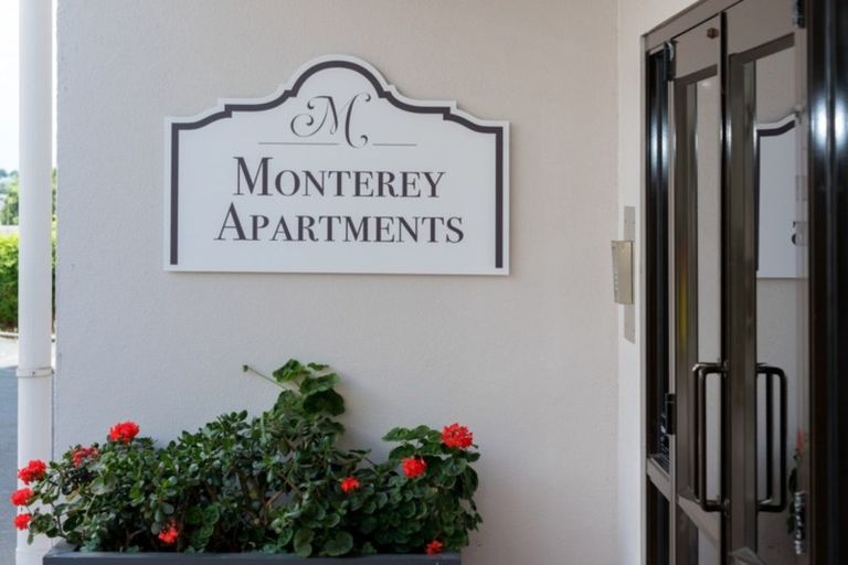 Photo of property in 2/5 Cook Street, Howick, Auckland, 2014