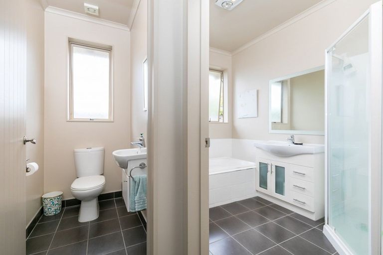 Photo of property in 131f Rototuna Road, Rototuna, Hamilton, 3210