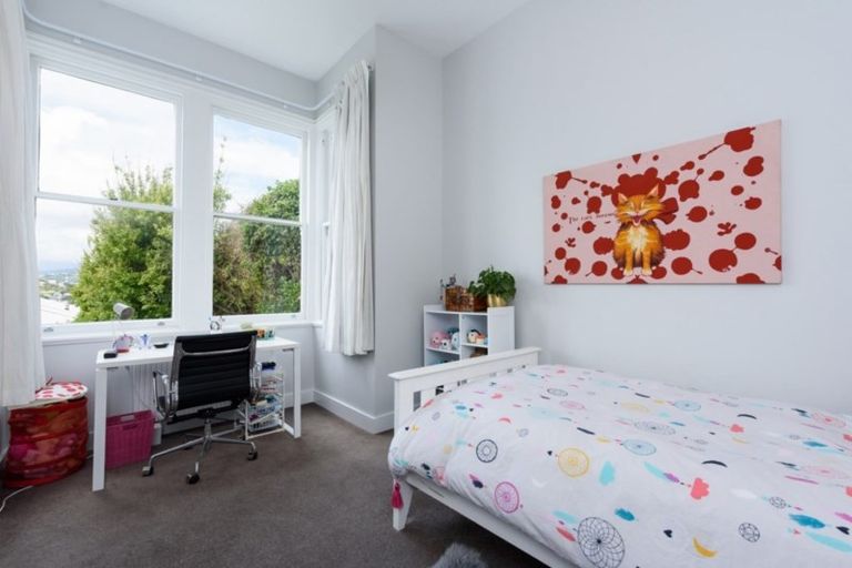 Photo of property in 11 Upper Bourke Street, Kilbirnie, Wellington, 6022