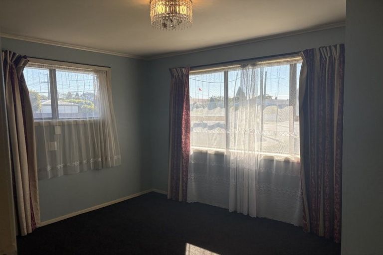 Photo of property in 82 Neill Street, Hornby, Christchurch, 8042