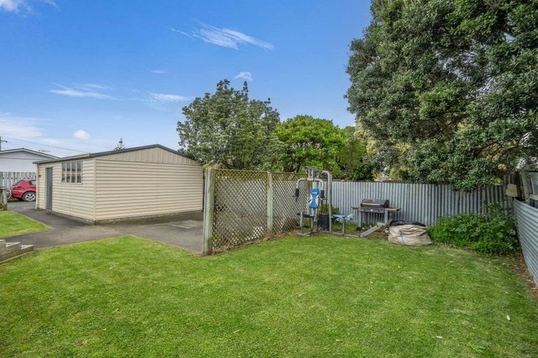 Photo of property in 49a Thatcher Street, Castlecliff, Whanganui, 4501