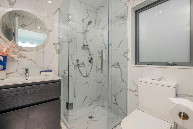 Photo of property in 15 Fredrick Hanson Road, Papakura, 2110