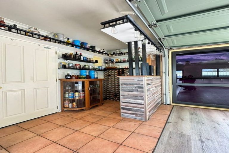 Photo of property in 180 Settlement Road, Papakura, 2110