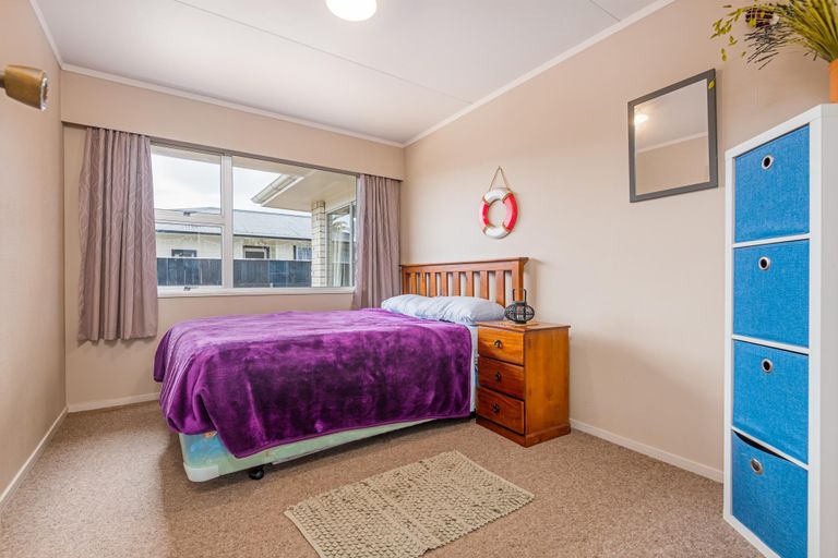 Photo of property in 34 Lockhart Avenue, Milson, Palmerston North, 4414