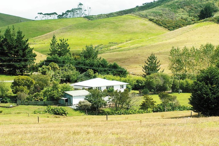 Photo of property in 175 Kerr Road, Parua Bay, Onerahi, 0192