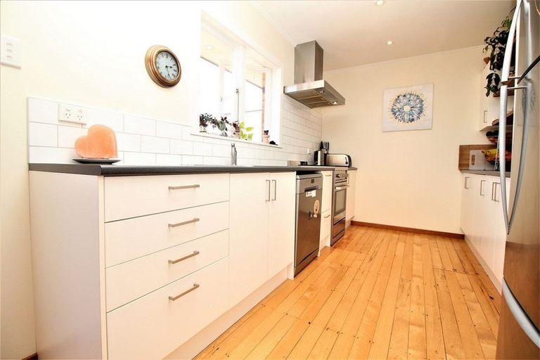 Photo of property in 51 Hilling Street, Titirangi, Auckland, 0604