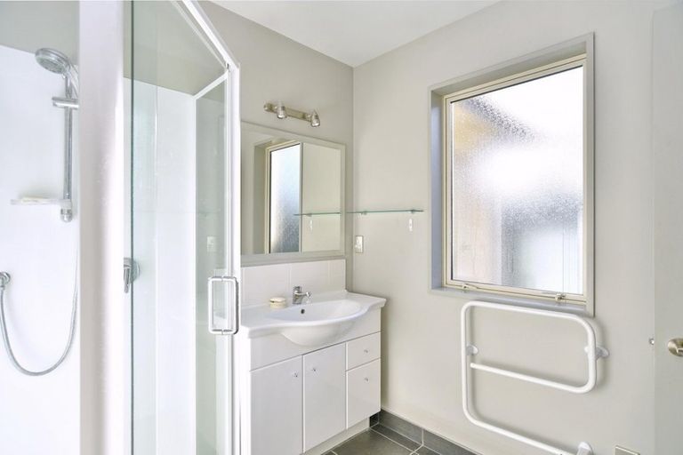 Photo of property in 36 Withells Road, Avonhead, Christchurch, 8042