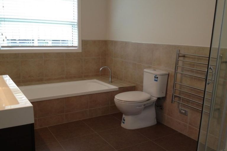 Photo of property in 34 Helvetia Drive, Browns Bay, Auckland, 0630