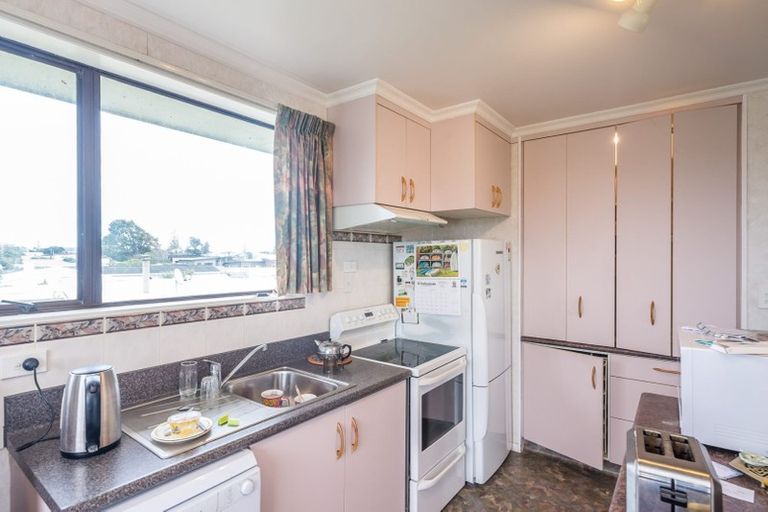 Photo of property in 5 Mahoe Street, Otaki Beach, Otaki, 5512