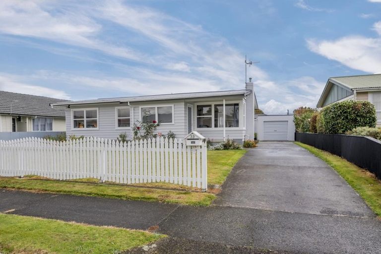 Photo of property in 33 Rugby Street, Levin, 5510