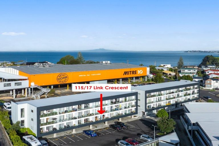 Photo of property in 115/17 Link Crescent, Stanmore Bay, Whangaparaoa, 0932