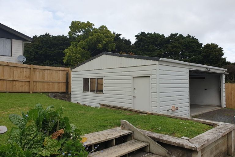 Photo of property in 13 Banyan Drive, Totara Heights, Auckland, 2105