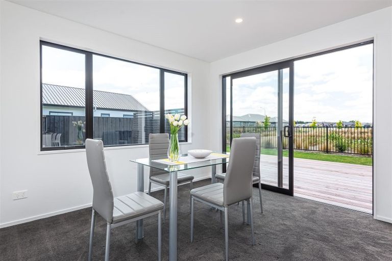 Photo of property in 23 Angus Place, Rangiora, 7400