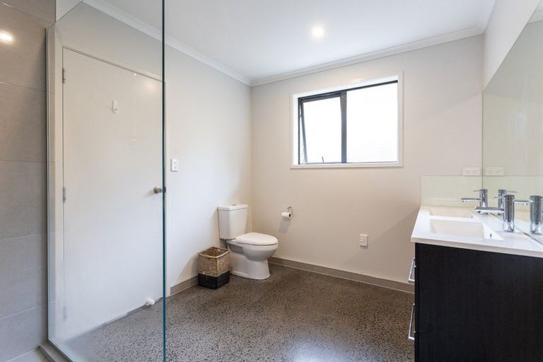 Photo of property in 103 Mcleod Road, South Head, Helensville, 0874