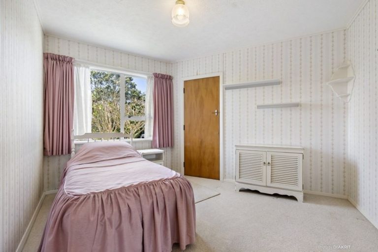 Photo of property in 145 Broderick Road, Johnsonville, Wellington, 6037