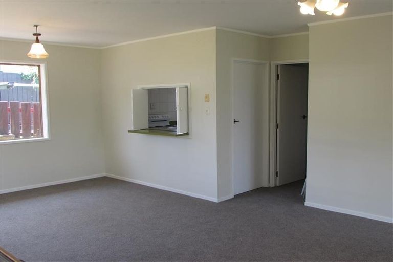 Photo of property in 1/35a Coniston Avenue, Te Atatu South, Auckland, 0610