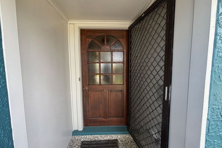 Photo of property in 15 Seddon Street, Takaro, Palmerston North, 4412