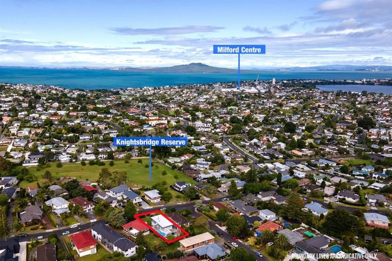 Photo of property in 43 Knightsbridge Drive, Forrest Hill, Auckland, 0620