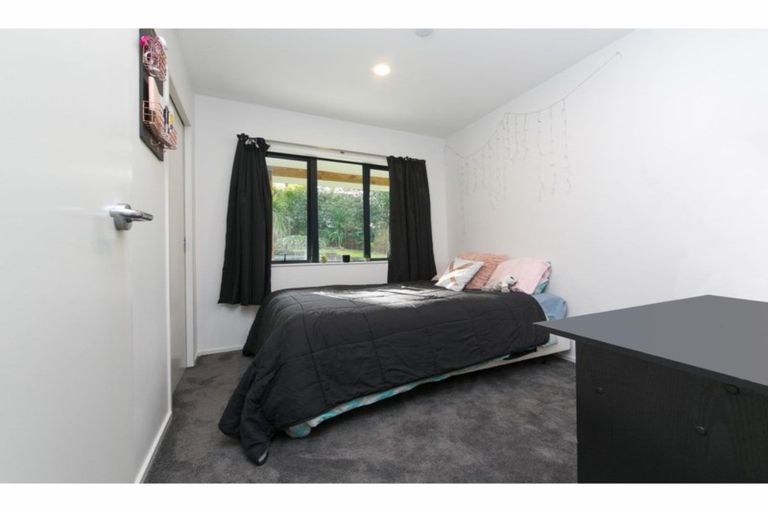 Photo of property in 16 Denehurst Drive, Waimauku, 0812