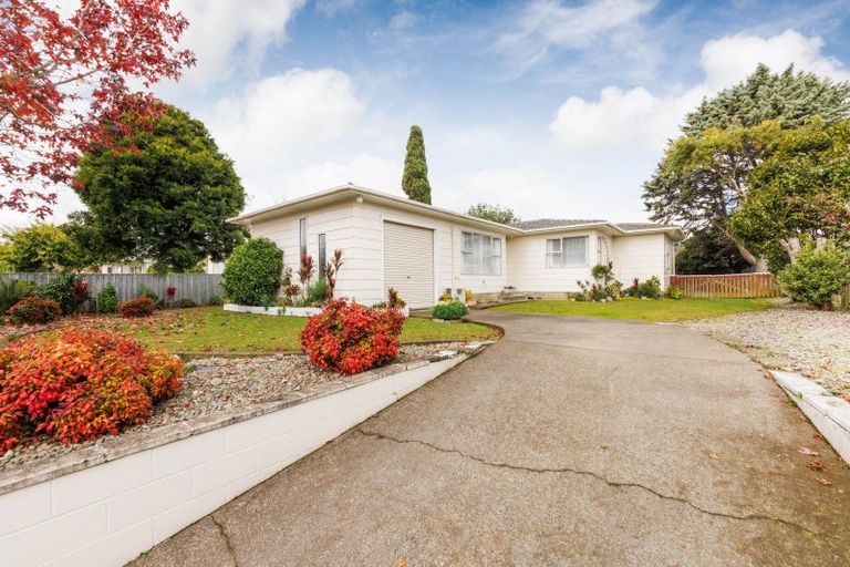 Photo of property in 70 Meadowvale Drive, Levin, 5510