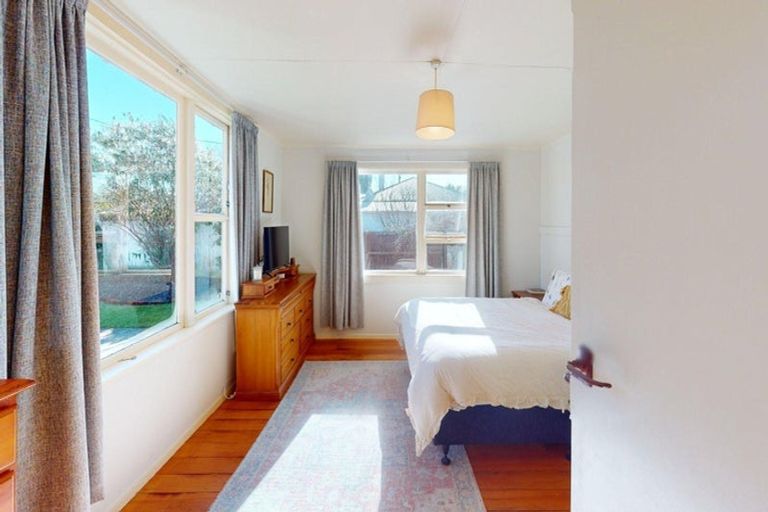 Photo of property in 11 Lyon Street, Marton, 4710