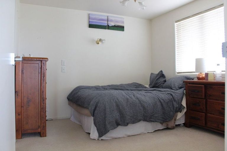 Photo of property in 3 Richards Avenue, Forrest Hill, Auckland, 0620