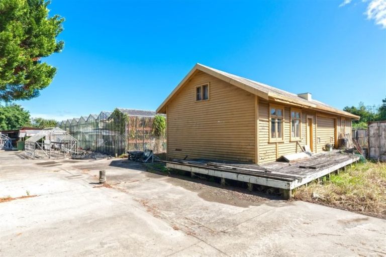 Photo of property in 300 State Highway 16, Kumeu, 0892