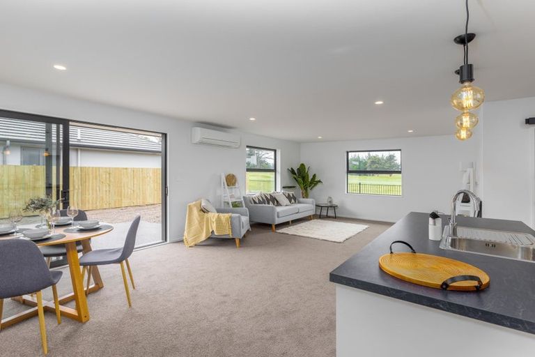 Photo of property in 400 Bower Avenue, Parklands, Christchurch, 8083