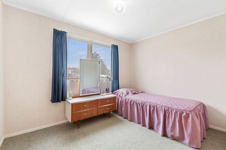 Photo of property in 30 Browning Crescent, Owhata, Rotorua, 3010