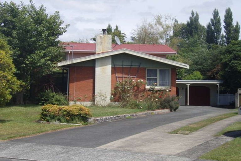 Photo of property in 8 Clyde Street, Utuhina, Rotorua, 3015