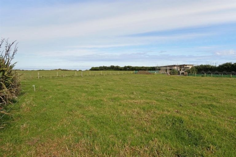 Photo of property in 305 Tai Road, Opunake, 4681