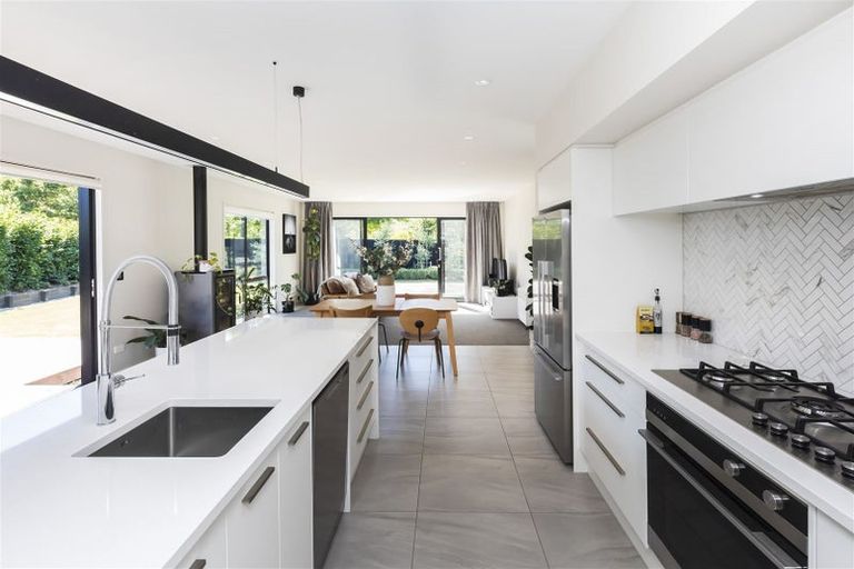 Photo of property in 17 Lewis Close, Rangiora, 7400