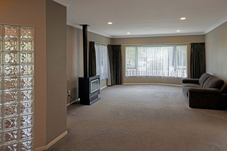 Photo of property in 25 Dunns Street, Silverstream, Upper Hutt, 5019