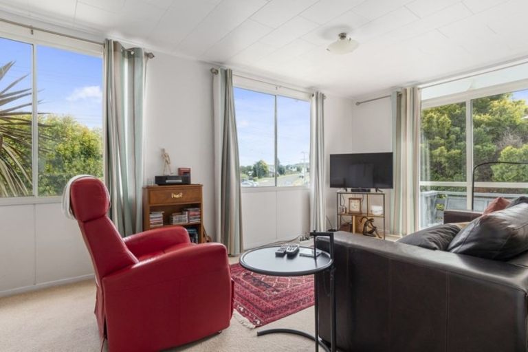 Photo of property in 2 Coppelia Avenue, Omokoroa, 3114