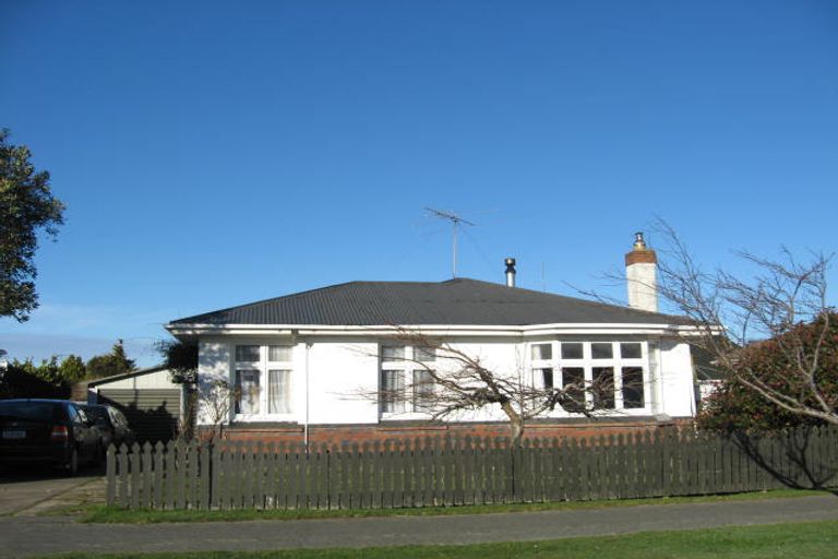 Photo of property in 111 Newcastle Street, Windsor, Invercargill, 9810