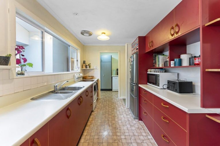 Photo of property in 393 Aokautere Drive, Aokautere, Palmerston North, 4471