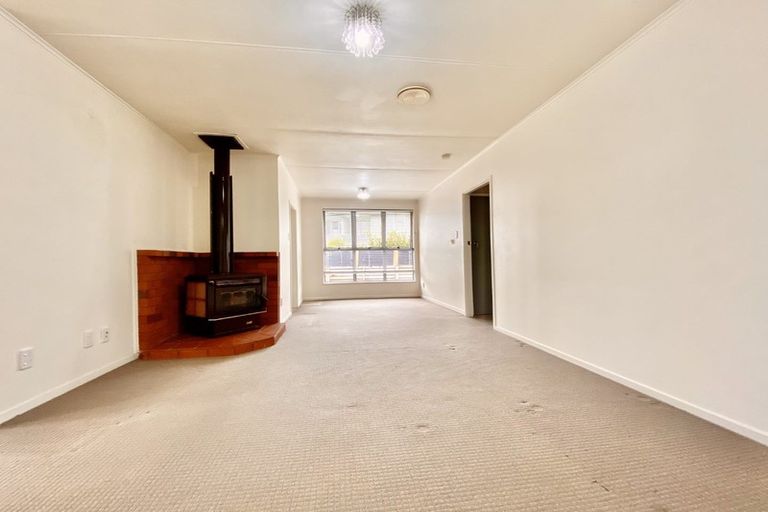 Photo of property in 60a Swaffield Road, Papatoetoe, Auckland, 2025