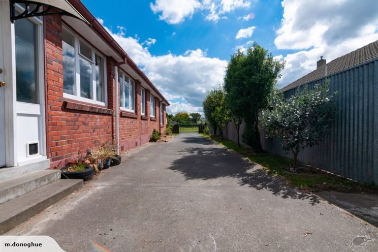 Photo of property in 2a Montrose Place, Takaro, Palmerston North, 4412