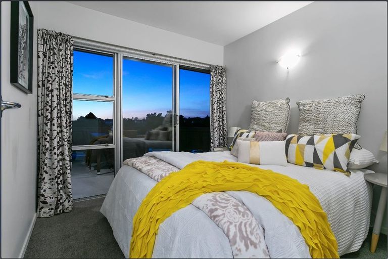 Photo of property in 3 Dunraven Place, Torbay, Auckland, 0630