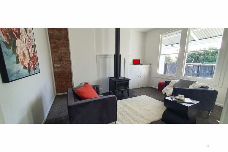 Photo of property in 92-98 High Street, Waimate, 7924