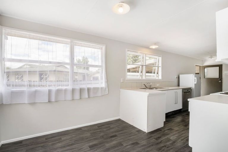 Photo of property in 14 Beryl Place, Pukehangi, Rotorua, 3015