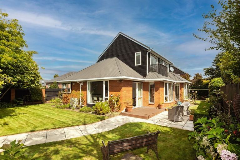 Photo of property in 1/53 Memorial Avenue, Ilam, Christchurch, 8053